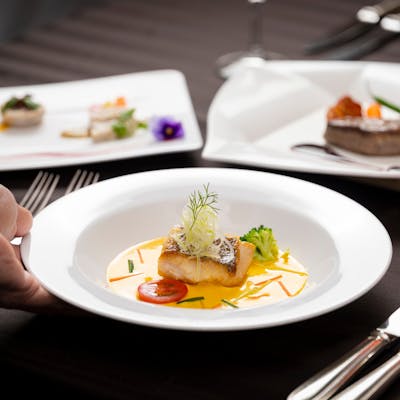 細部までこだわり美しく仕上げた本格フレンチ