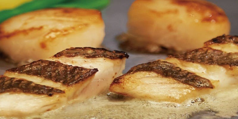 【 瀬戸内ディナー 】御造り、海鮮焼き、牛ステーキ、デザートなど8品（近江牛）