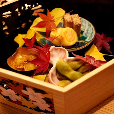 こだわり抜いた新鮮な厳選食材を用いた新日本料理