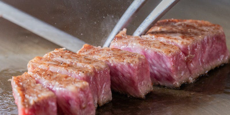 【パンドラコース】黒毛和牛 リブロースの鉄板焼きや魚介料理、デザートなど全10品