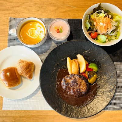 旬の食材を五感で楽しむ。