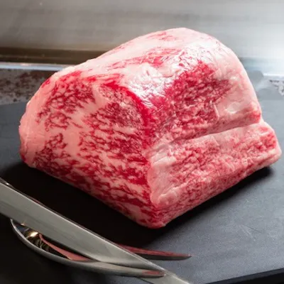 メインのステーキをご堪能