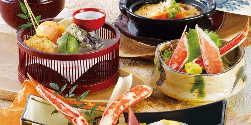 【いこい】かに酢、造り、グラタン、天婦羅、かに寿司など全7品