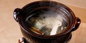 【おまかせとすっぽん料理】前菜、お刺身、鮨8貫、巻物、すっぽん小鍋など - 冨すし