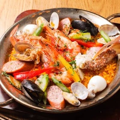 魚介の旨みたっぷり!グラテッラ特製ミックスパエリア
