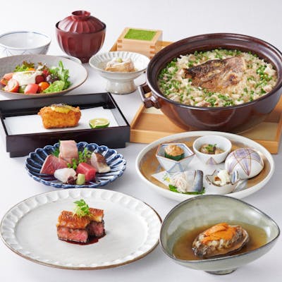 見た目にもこだわった職人技が光る料理の数々