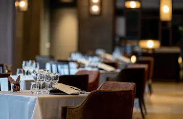 LAZOR GARDEN DINING