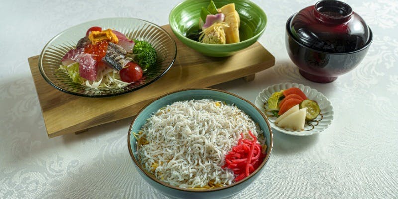 蒸し寿司膳（しらす）