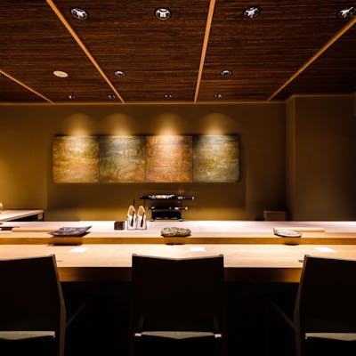 檜造りのローカウンター