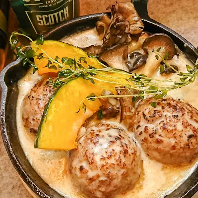 ベルギーの郷土料理と創作ビール料理