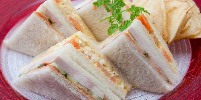 ザ ライブラリー ホテルモントレ京都 ケーキセット お好みのケーキおひとつ 選べるドリンク 平日限定 ディナー プラン メニュー 一休 Comレストラン