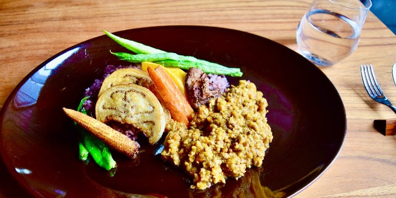 【Lunch set Menu】大分県産野菜のサラダ・錦雲豚のキーマカレー