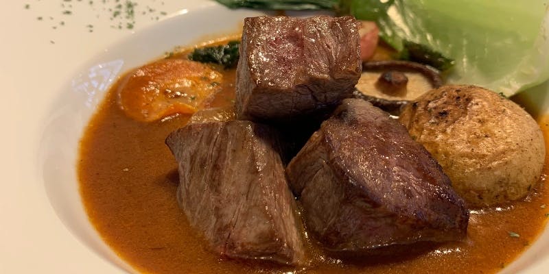 【Dinner de Boef bourguignon 】国産黒毛和牛サーロインステーキの特製ビーフシチューをメインに全5品