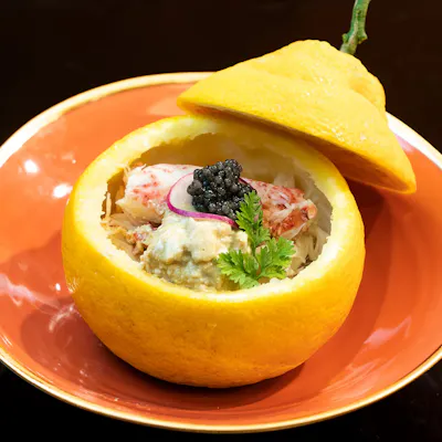四季折々の恵みを携えた旬のネタや一品料理
