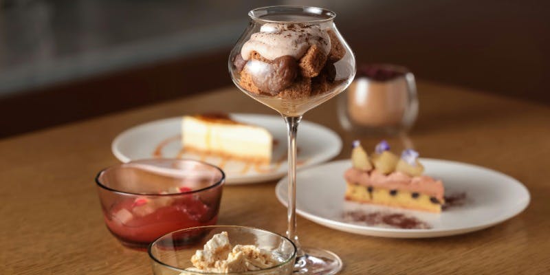 平日のみ【ブーランジェリーランチ】 パン、デザート食べ放題＋2品＋グラスケーキ