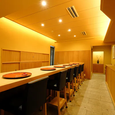 落ち着いた雰囲気の店内