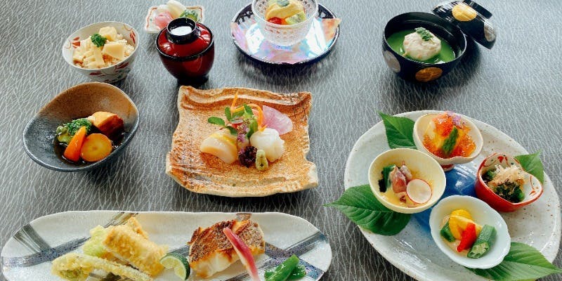 【コース 菖蒲 Ayame】前菜 、吸物 、造り 、煮物 、焼物、揚物、食事 、デザートの全8品