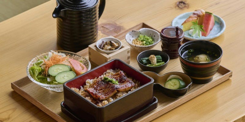 【鰻重御膳　半身】