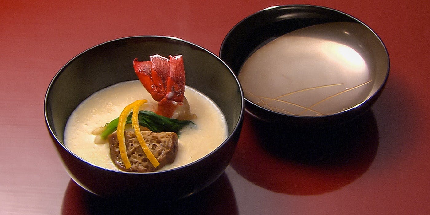 【希少】京都ミシュランガイド三ツ星料亭「H亭」使用の盃と盃台 ミシュランガイド京都・大阪＋鳥取2019」発表。鳥取の2店が二ツ星を