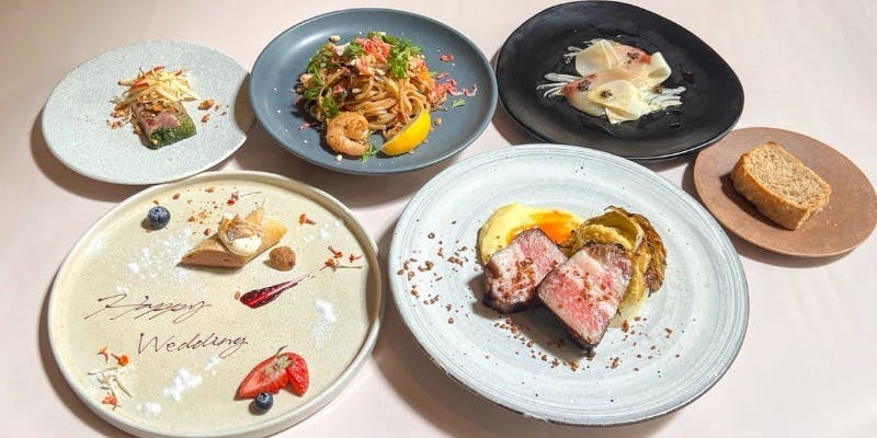 【土日祝限定ブランチコース】選べるデザート付コース。お祝いにはメッセージ付きをご用意します