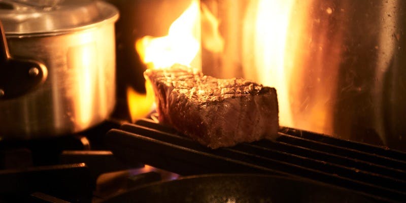 カルネジーオ イースト（CarneSio east）