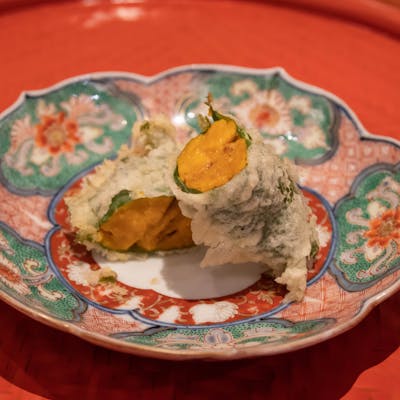 旬の食材に職人技を施した天ぷら