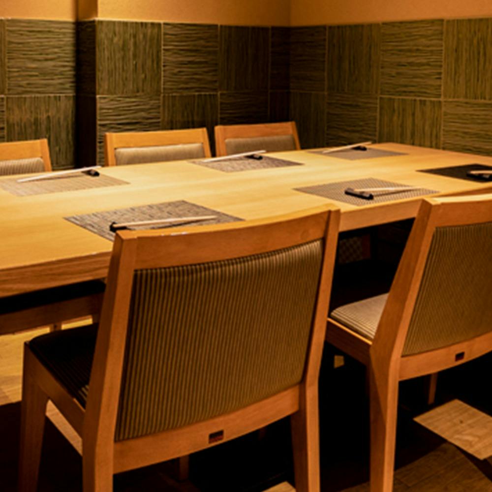 ランチ 難波 肉割烹 東山 ナンバ ニクカッポウ ヒガシヤマ 大阪難波 割烹 小料理 一休 Comレストラン