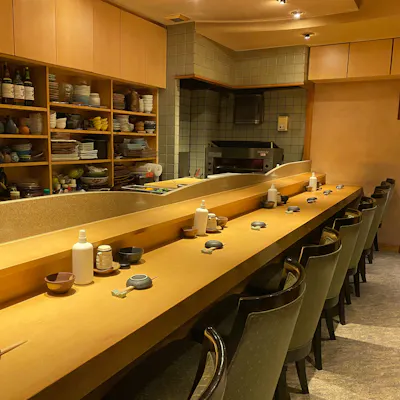落ち着いた雰囲気の店内