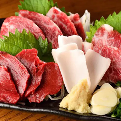 馬肉を使用した多彩な料理