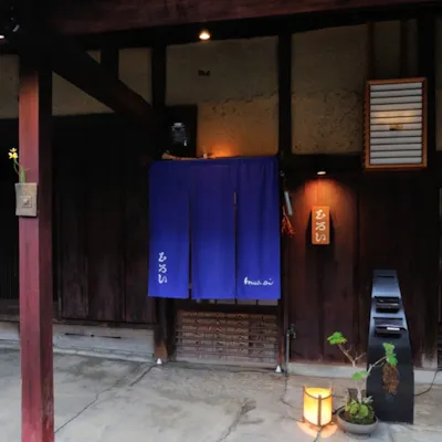 築140年の家屋を改装した店内