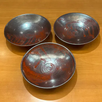 陶芸家でもある女将が手がける、こだわりの器やメニューの挿絵
