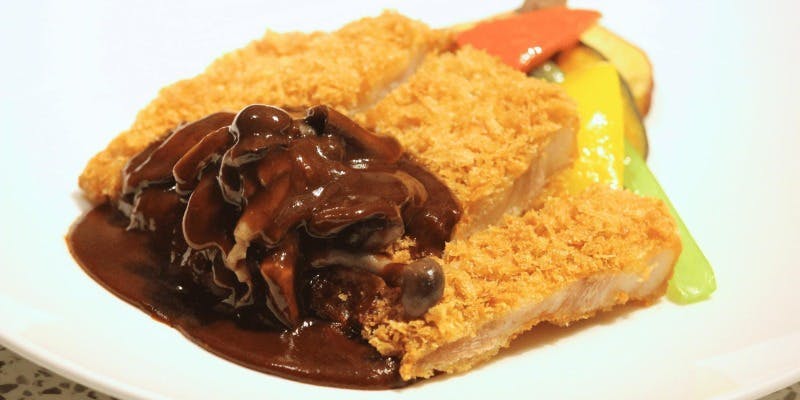 【12/1～】選べるメイン1種＋ブッフェ！コントレイルランチBコース＋ソフトドリンク飲み放題付き