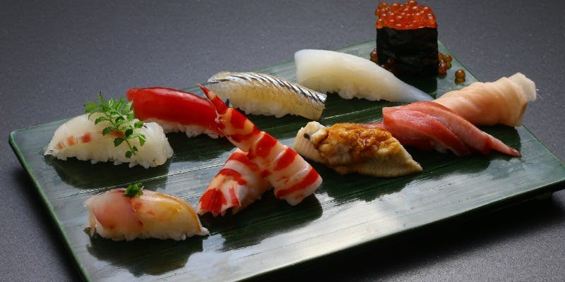 【寿司と季節料理】全6品