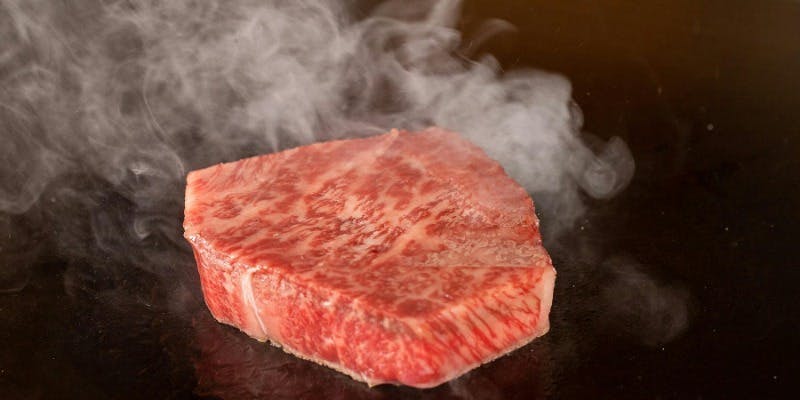 【Lunch Standard会席】　厳選黒毛和牛がメインの全5品