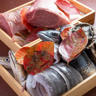 基本には忠実に”独創性と遊び心”を加えた緒乃ならではの料理