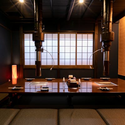 落ち着いた雰囲気の店内