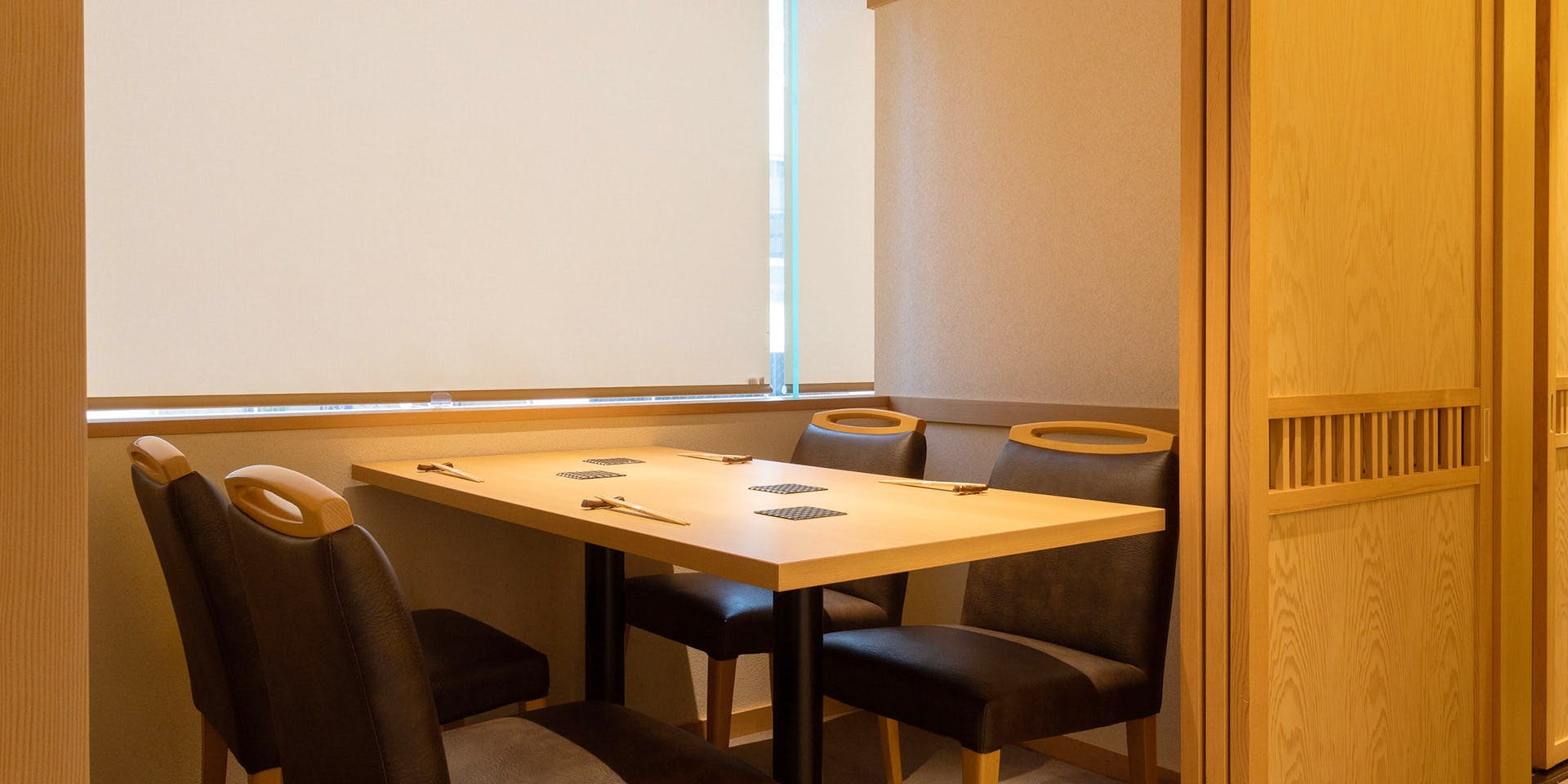 御茶ノ水 鮨まつもと オチャノミズ スシマツモト 御茶ノ水 寿司 一休 Comレストラン