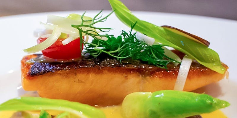 ユヌ パンセ（UNE PINCÉE）