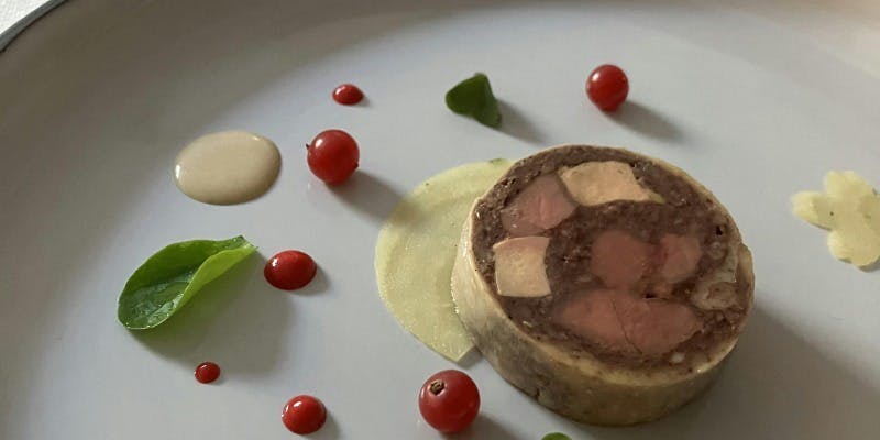 【シェ オリビエ】前菜・メイン・デザート 全3品 