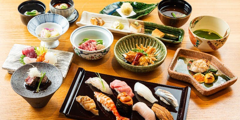 夜のコース　厳選江戸前鮨と日本料理