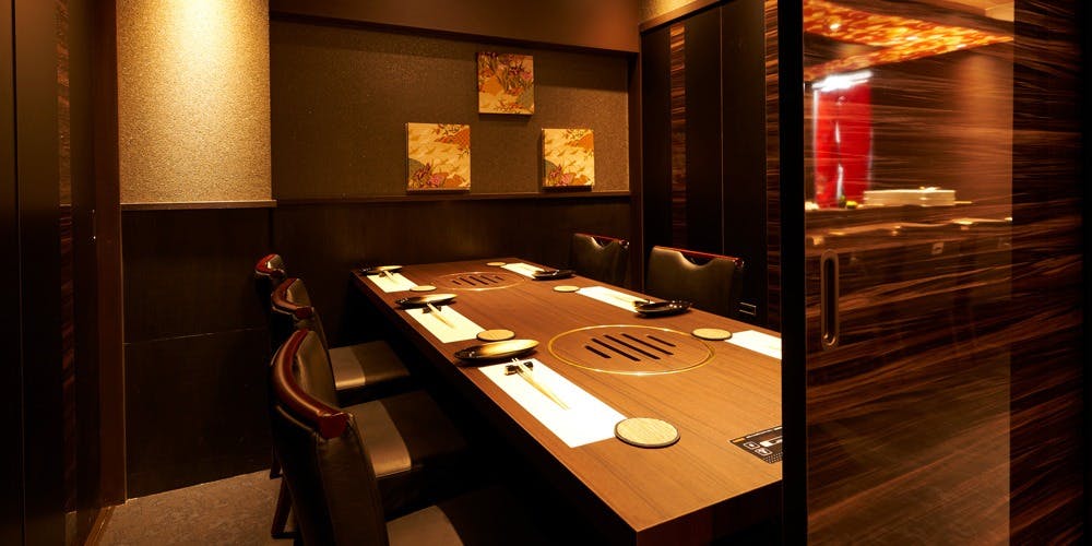 新宿 鮨 栞庵 やましろ 東口店