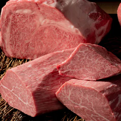 お肉はA5ランク雌牛のみ使用