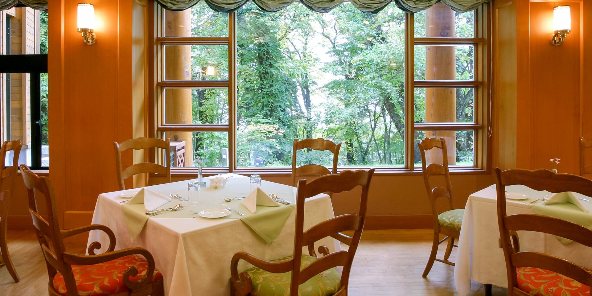 ダイニングルーム（みずなら）／中禅寺金谷ホテル - 画像3