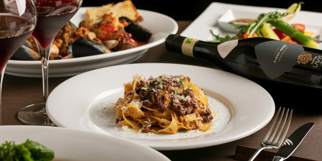 TAVOLA CALDA SPELLO（ターヴォラ カルダ スペッロ）