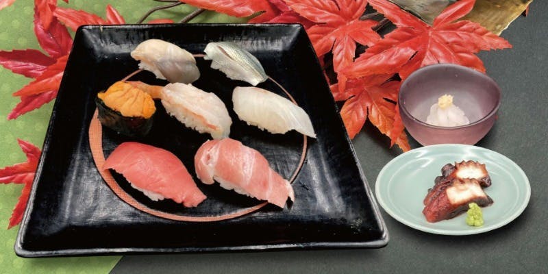 【夜/お任せ握り13貫＋小鉢×2＋焼物＋巻物 / 18,000円コース】