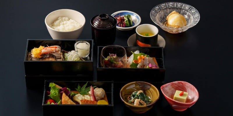 ���{�����uJapanese Cuisine ���u�v�^�Z�����A���^���[���}�z�e��