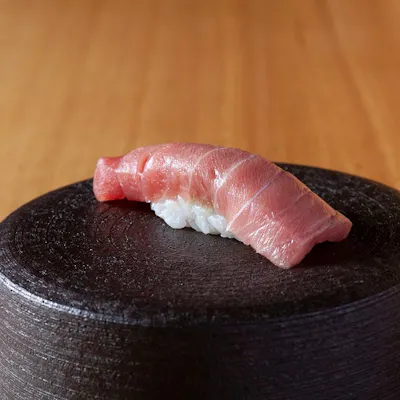 ひと手間掛かった握り鮨