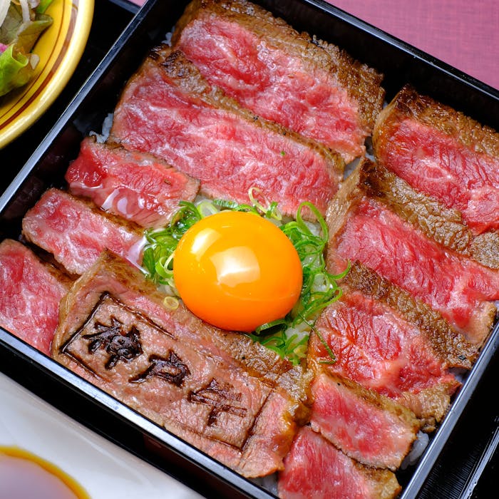 神戸牛焼肉 八坐和 みやび店 神戸牛ステーキ重 極上赤身 サラダ 特選神戸牛スープ付 2杯目サービス ランチ プラン メニュー 一休 Comレストラン 神戸牛焼肉 八坐和 みやび店 神戸牛ステーキ重 極上赤身 サラダ 特選神戸牛スープ付 2杯目サービス ランチ プラン メニュー 一休 Comレストラン