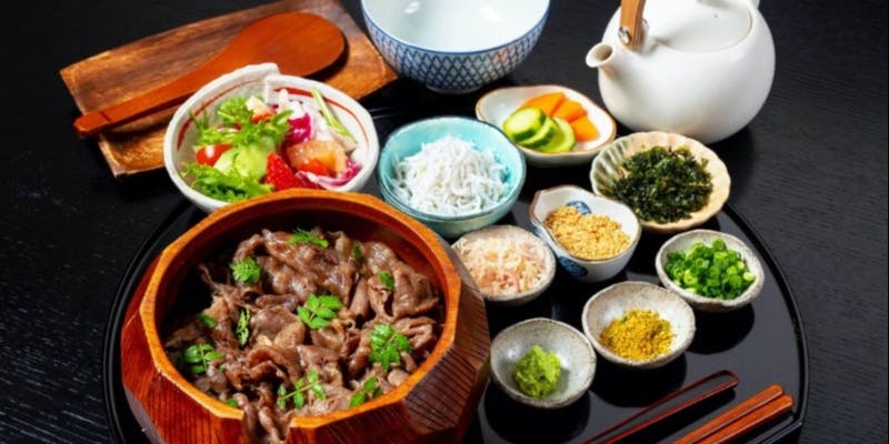 平日1時間限定「牛まぶし御膳」