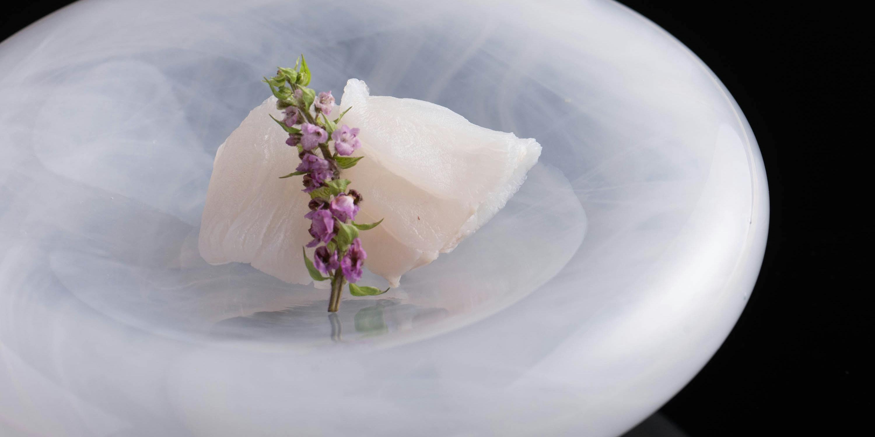 鮨 囃子（HAYASHI）